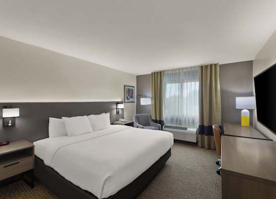 Comfort Inn & Suites Austin North Loop 1