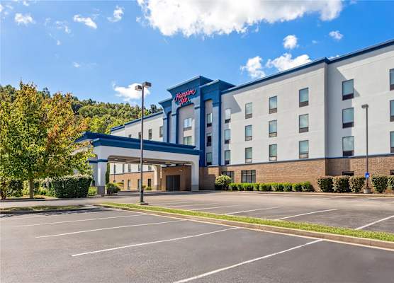 Hampton Inn Huntington University Area 1