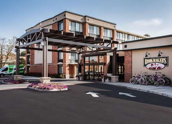 Holiday Inn SARATOGA SPRINGS by IHG 1