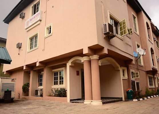 B & S Hotel 1