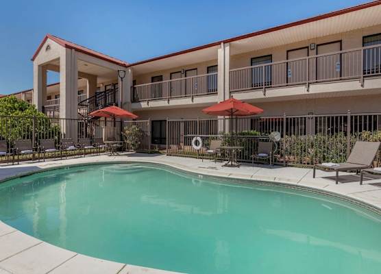 Best Western Lindale Inn 1
