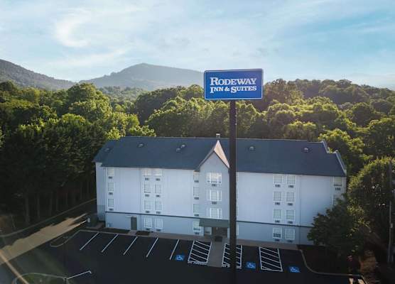 Rodeway Inn & Suites near Outlet Mall - Asheville 1