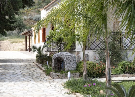 Casa Laura di fronte la Tonnara 1