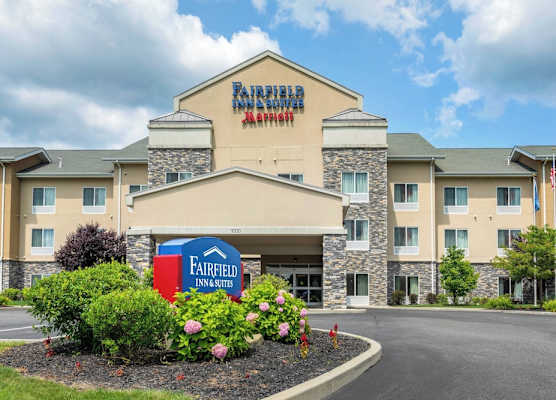 Fairfield Inn & Suites by Marriott Slippery Rock 1