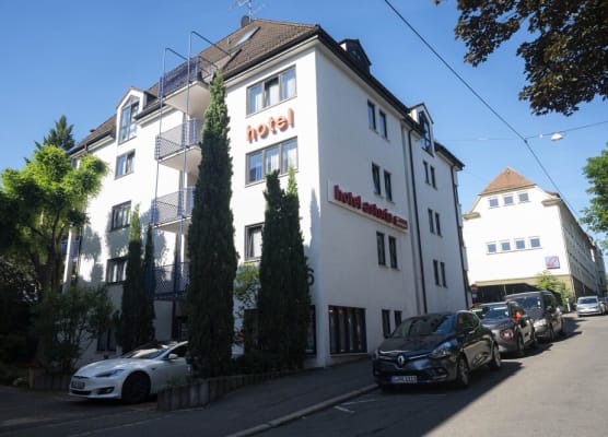 Hotel Astoria am Urachplatz 1