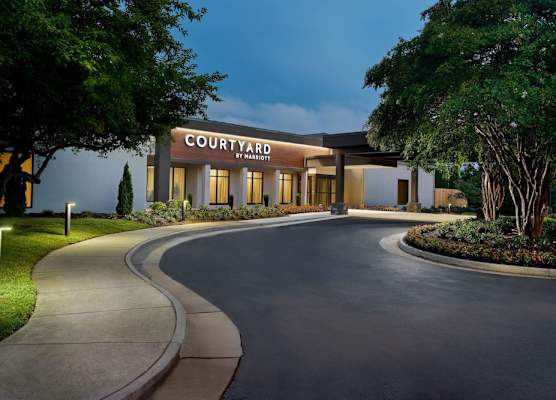 Courtyard by Marriott Charlottesville 1