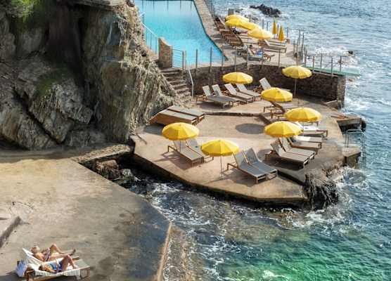 Hôtel Le Provençal - Rénové en 2025 - Bord de Mer 1