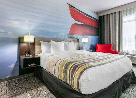 Clarion Pointe Columbus-Bradley Park 1