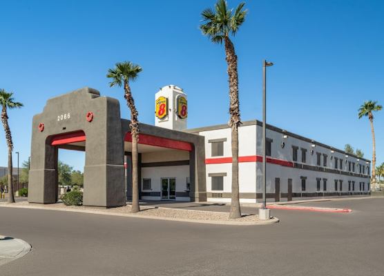 Super 8 by Wyndham Casa Grande 1