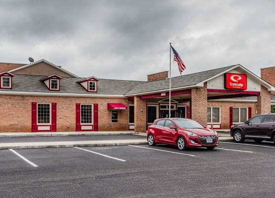 Econo Lodge Inn & Suites Enterprise 1