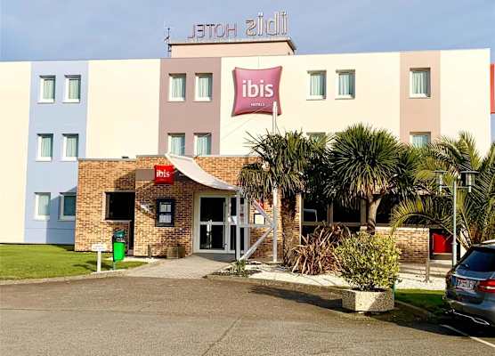 Ibis Auray 1