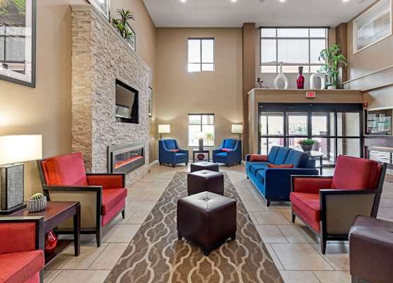 Comfort Inn & Suites Canton Riverstone Area 1
