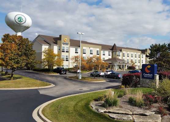 Comfort Inn & Suites Geneva- West Chicago 1