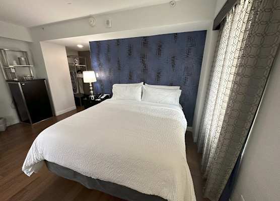 Holiday Inn Express DALLAS DOWNTOWN by IHG 1