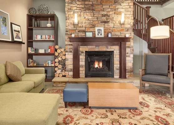 Country Inn & Suites by Radisson, Lima 1