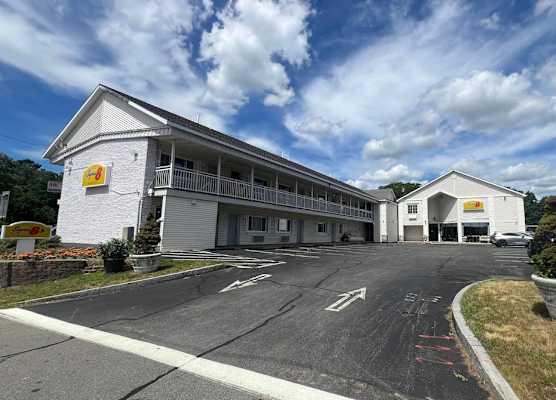 Super 8 by Wyndham Albany 1