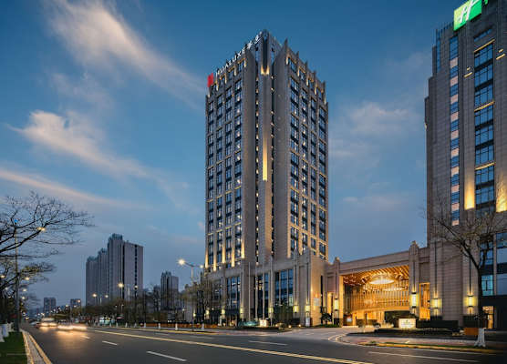 HUALUXE Kunshan Huaqiao by IHG - F1 Racing Preferred Hotel 1