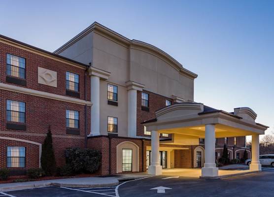 Wingate by Wyndham High Point Greensboro Airport South 1