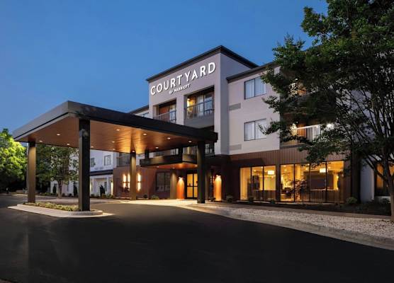 Courtyard by Marriott Lynchburg 1