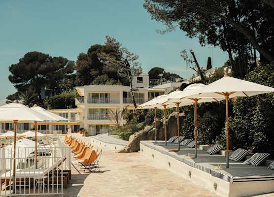 Les Roches Rouges, a Beaumier hotel 1