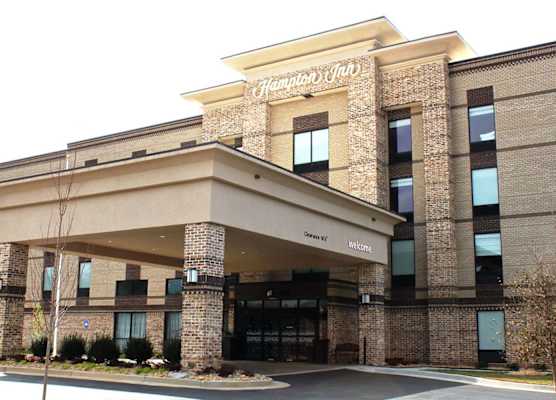 Hampton Inn Forsyth 1