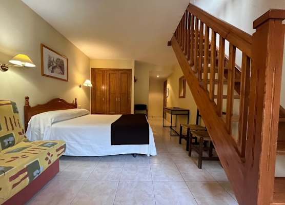 Hotel Joan Canejan 1