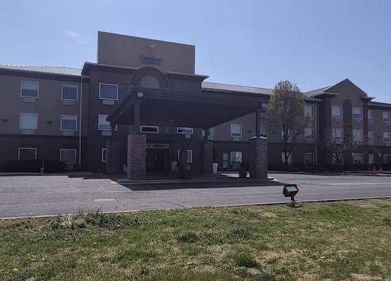 Comfort Inn & Suites Miami - Route 66 1