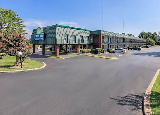 Days Inn by Wyndham Seneca-Clemson 1