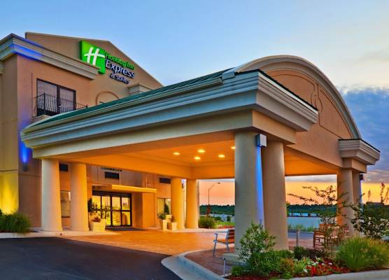Holiday Inn Express & Suites MUSKOGEE by IHG 1