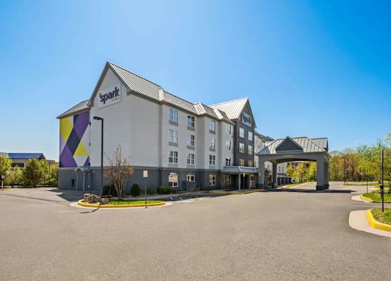 Spark By Hilton Woodbridge 1
