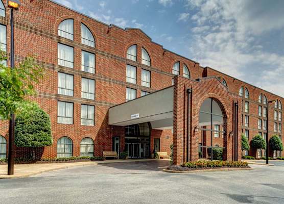 Embassy Suites Williamsburg 1