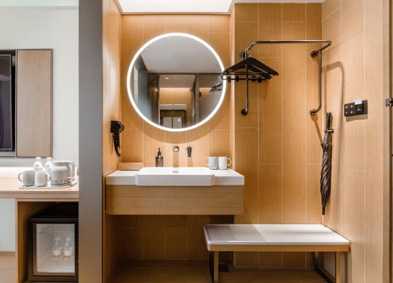 Ji Hotel (Shanghai Lujiabang Road Metro Station) 1