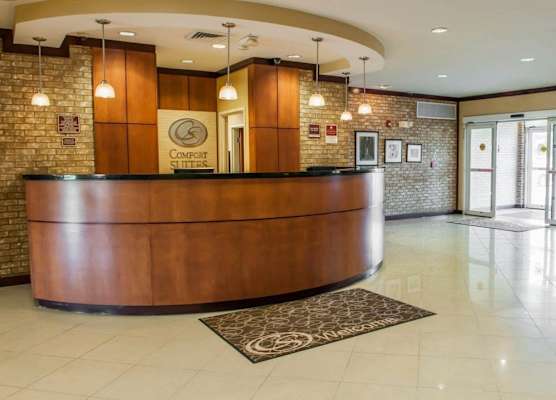 Comfort Suites Southport 1