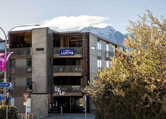 LyLo Queenstown 1