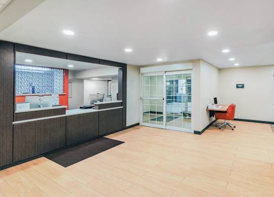 Candlewood Suites TOPEKA WEST by IHG 1