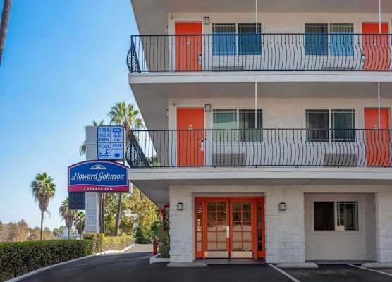 Howard Johnson by Wyndham San Diego Hotel Circle 1
