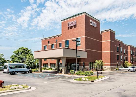 Comfort Suites Canton - Detroit 1