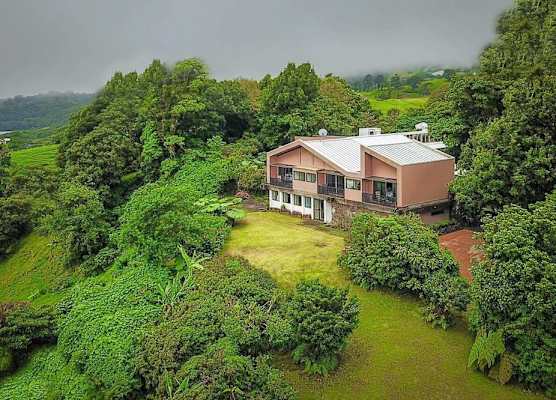 Poas Volcano Lodge 1