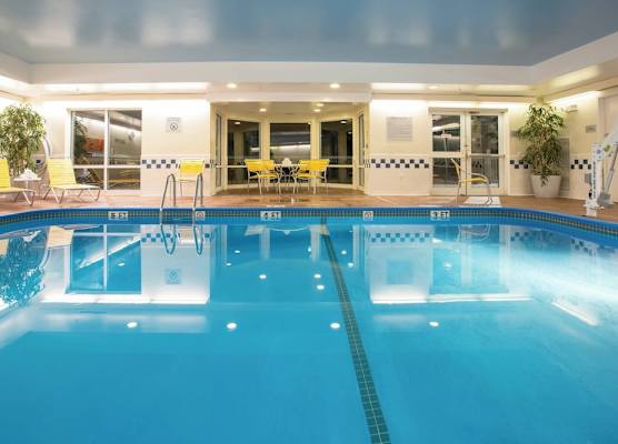 Fairfield Inn & Suites by Marriott Boston Milford 1