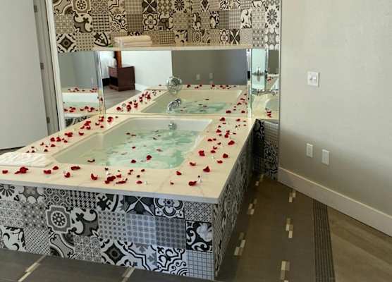 Mid City Inn and Suites 1