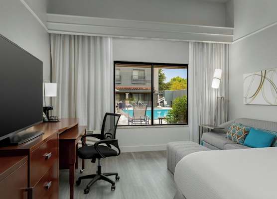 Courtyard by Marriott Houston Rice University 1