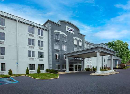 Spark by Hilton Walker Grand Rapids North 1