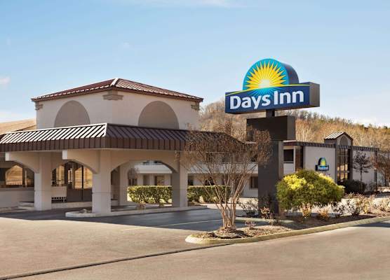 Days Inn by Wyndham Oak Ridge Knoxville 1