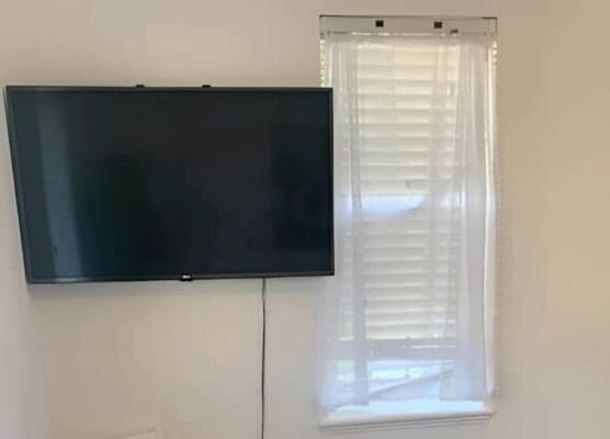 Spacious Apartment in Thornton Road L 1
