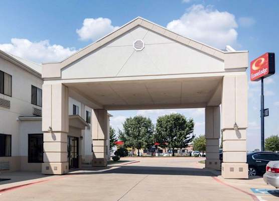 Econo Lodge Weatherford 1
