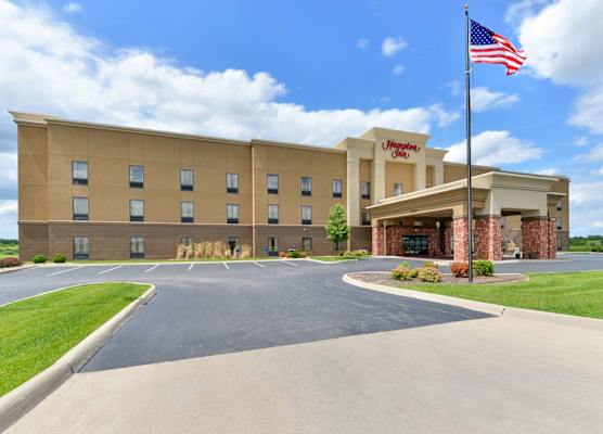 Hampton Inn Muscatine 1