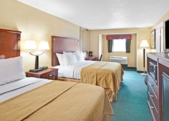 Ramada by Wyndham Kittery 1