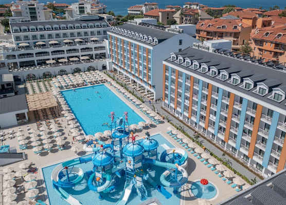 Arcanus Hotels Trendline Side 1