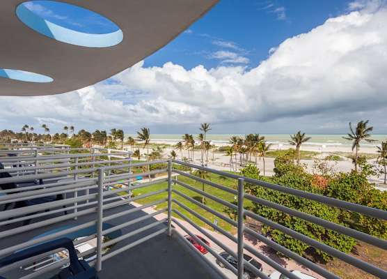 Strand Ocean Drive Suites 1