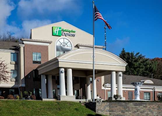 Holiday Inn Express MEADVILLE (I-79 EXIT 147A) by IHG 1